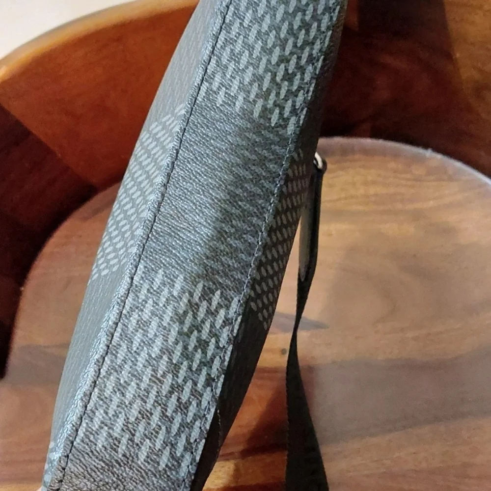 Louis Vuitton Men's Black Damier Graphite Canvas Crossbody Bag